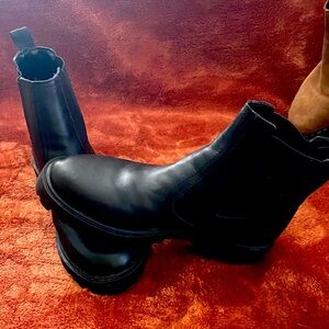 Black Leather womens Boots